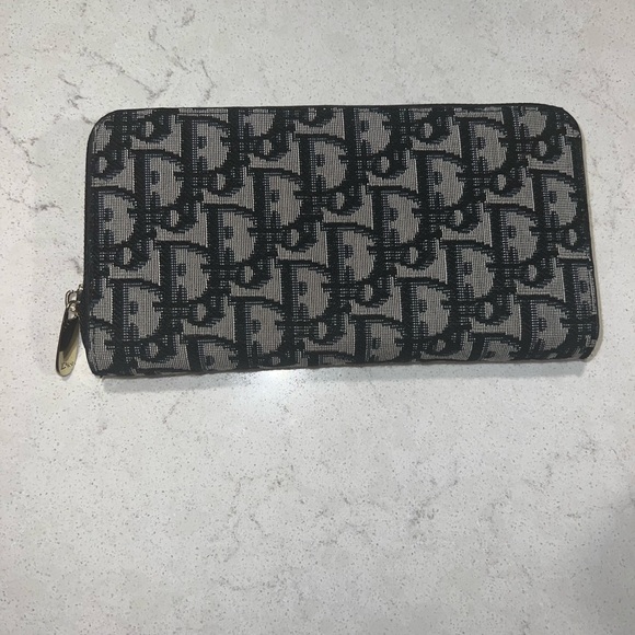 Dior Wallet - Picture 4 of 5
